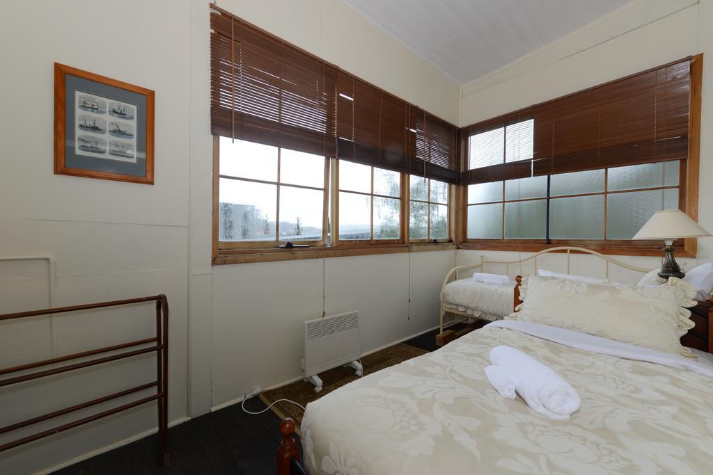 Edinburgh Gallery Bed & Breakfast Гобарт Екстер'єр фото