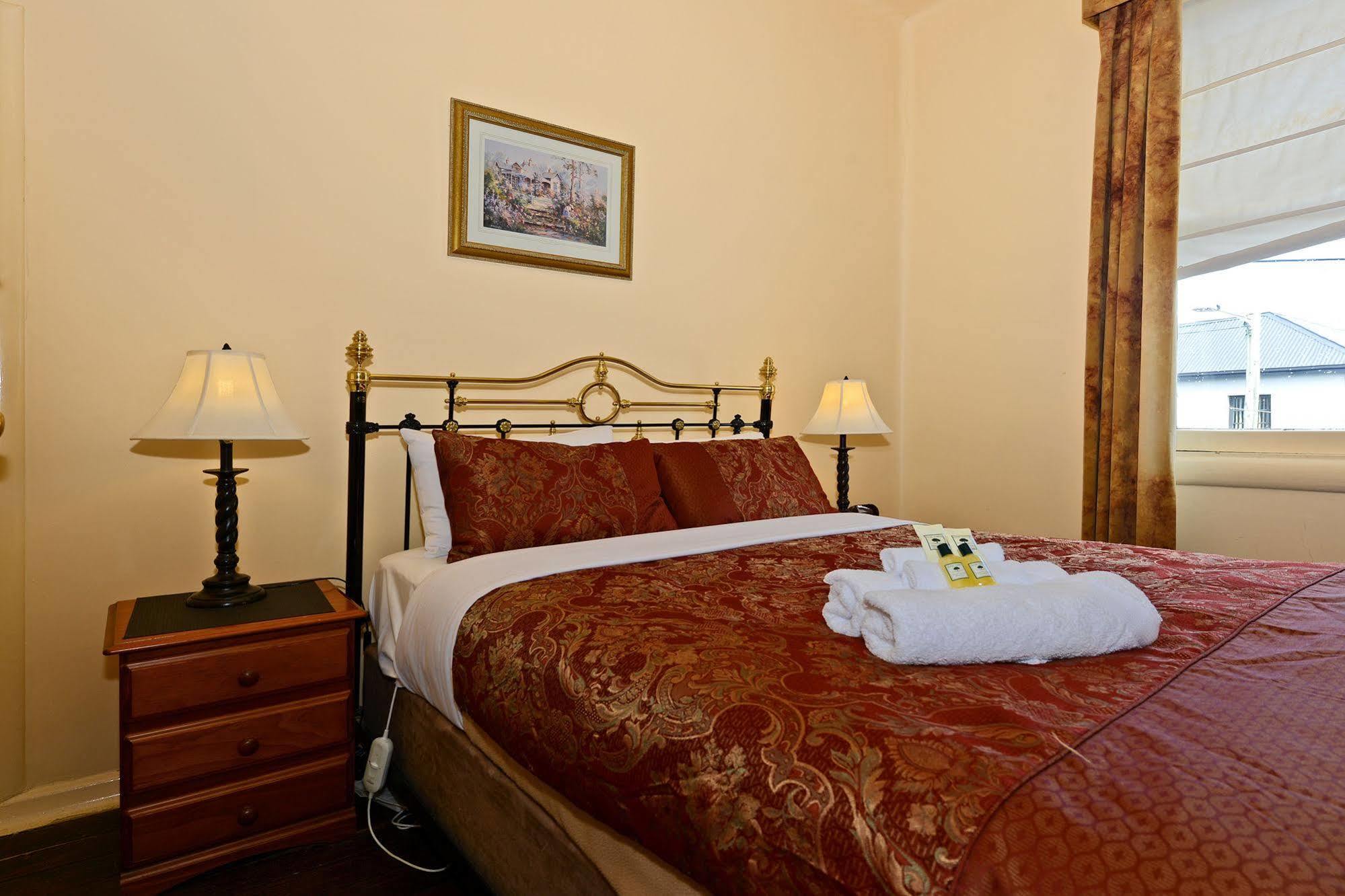 Edinburgh Gallery Bed & Breakfast Гобарт Екстер'єр фото