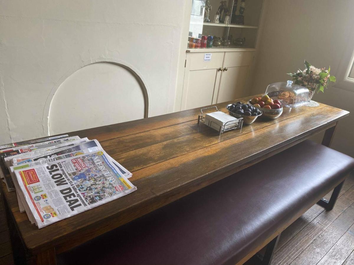 Edinburgh Gallery Bed & Breakfast Гобарт Екстер'єр фото